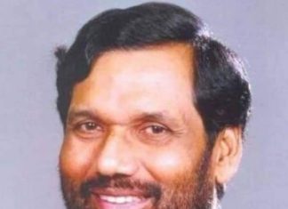 કેન્દ્રિય મંત્રી રામ વિલાસ પાસવાન નું લાંબી બીમારી બાદ નિધન , છેલ્લા 51 વર્ષથી હતા સક્રિય રાજકારણમાં