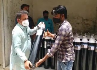 વિધાનસભા વિપક્ષના નેતા પરેશ ધાનાણીએ અમરેલીમાં પ્રાણ વાયુ સેવા કેન્દ્રનો પ્રારંભ કર્યો