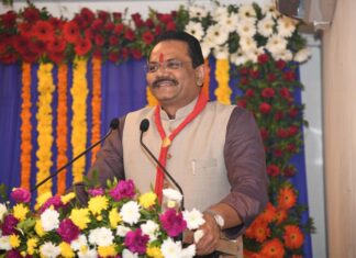 રાજ્યમાં પ્રવાસન ક્ષેત્રના વિકાસ માટે વિવિધ જિલ્લાઓમાં તેમજ રાજ્ય બહાર ૩૪ પ્રવાસન માહિતી કેન્દ્ર શરૂ કરાશે: જીતુભાઈ વાધાણી