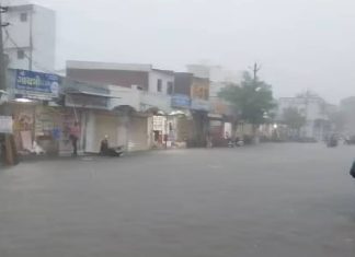 અમદાવાદમાં વરસાદની તોફાની બેટિંગ, અનેક વિસ્તારોમાં ભરાયા પાણી