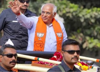 CM ભૂપેન્દ્ર પટેલની સુરક્ષામાં મોટી ચૂક, કાળા કલરની એક કાર અચાનક CMના કાફલામાં ઘુસી