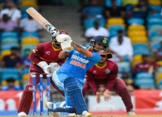 ટેસ્ટ સીરિઝ બાદ વનડે સીરિઝ પર ભારતનો દબદબો, પહેલી વનડેમાં વિન્ડીઝ સામે ટીમ ઈન્ડિયાની મોટી જીત ટેસ્ટ સીરિઝ બાદ વનડે સીરિઝ પર ભારતનો દબદબો, પહેલી વનડેમાં વિન્ડીઝ સામે ટીમ ઈન્ડિયાની મોટી જીત