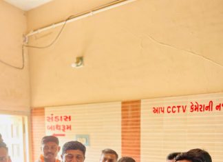અમરેલી જીલ્લા યુથ કોંગ્રેસ ના ઉપ પ્રમુખ અજયભાઇ વાળા દ્વારા સંસાદ ઉમેદવાર જેનીબેન ઠુંમ્મર નું સન્માન કરી શુભેચ્છા પાઠવી…