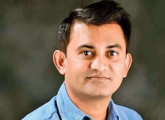 เชชเชคเซเชฐเชฟเชเชพ เชเชพเชเชก เชตเชเซเชเซ เชชเชฐเซเชถ เชงเชพเชจเชพเชฃเซเชจเซเช เชเซเชตเชฟเช, เชซเชฟเชฒเซเชฎ เชธเชฟเชเชเชฎเชจเชพ เชฆเซเชฐเชถเซเชฏเซ เชธเชพเชฅเซ เชเชตเชฟเชคเชพ เชเชฐเซ เชชเซเชธเซเช…