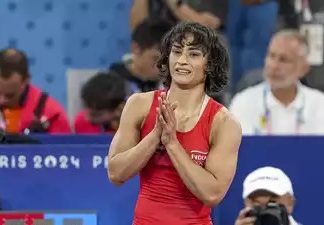 રેસલર વિનેશ ફોગટને લાગ્યો મોટો ઝટકો, ઓલિમ્પિકની ફાઈનલ મેચમાંથી બહાર, જાણો શું છે મામલો