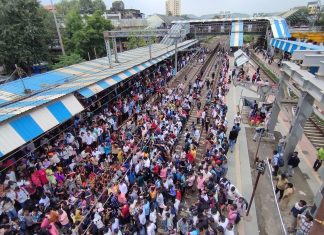બદલાપુર ઘટના પર રાજકીય હોબાળો, મહાવિકાસ આઘાડીએ આપ્યું મહારાષ્ટ્ર બંધનું એલાન