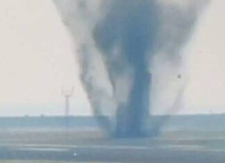 ત્રીજા વિશ્વયુદ્ધના ભણકારા વચ્ચે જાપાનમાં ફૂટ્યો બીજા વિશ્વયુદ્ધ દરમિયાન દટાયેલો બોમ્બ, 80 ફ્લાઈટ્સ રદ