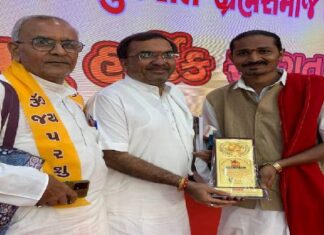અમદાવાદમાં પૂ. ભરતભાઈ શાસ્ત્રીનું કરવામાં આવ્યું અદકેરું સન્માન