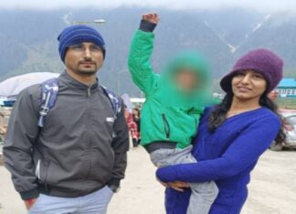 આતંકી હુમલાથી અમરેલીનો પરિવાર આ રીતે બચ્યો, 5 વર્ષની બાળકીના પગે પડી ગયો ડ્રાઈવર