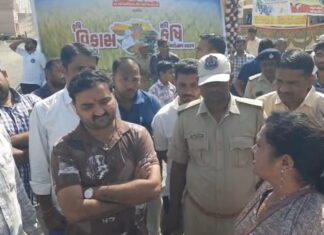 અમરેલીમાં પણ બોટાદવાળી, રવિકૃષિ મહોત્સવમા ખેડૂતોને રોકતા પોલીસ સાથે થઈ જોવા જેવી!