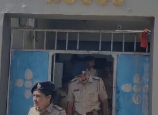 ગીર સોમનાથ તાલાલામાં પોલીસનું કોમ્બિંગ: ઘાતક હથિયારો અને દેશી દારૂ જપ્ત, 11 શખ્સોની અટકાયત…