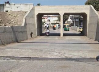 અમરેલીના ચક્કરગઢ રોડ અંડરપાસમાં નબળી કામગીરીના આક્ષેપ, કરોડોના ખર્ચ છતાં વાહનચાલકો પરેશાન…